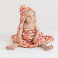 Load image into Gallery viewer, Ruffled Hooded Towel - Celia
